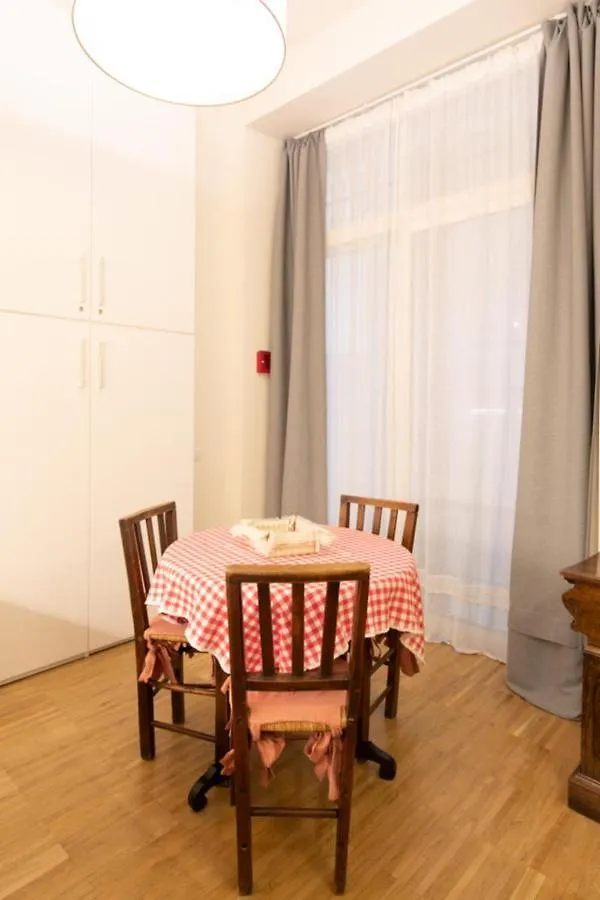 La Casa Colorata - Flats In Milan - Bocconi Apartamento