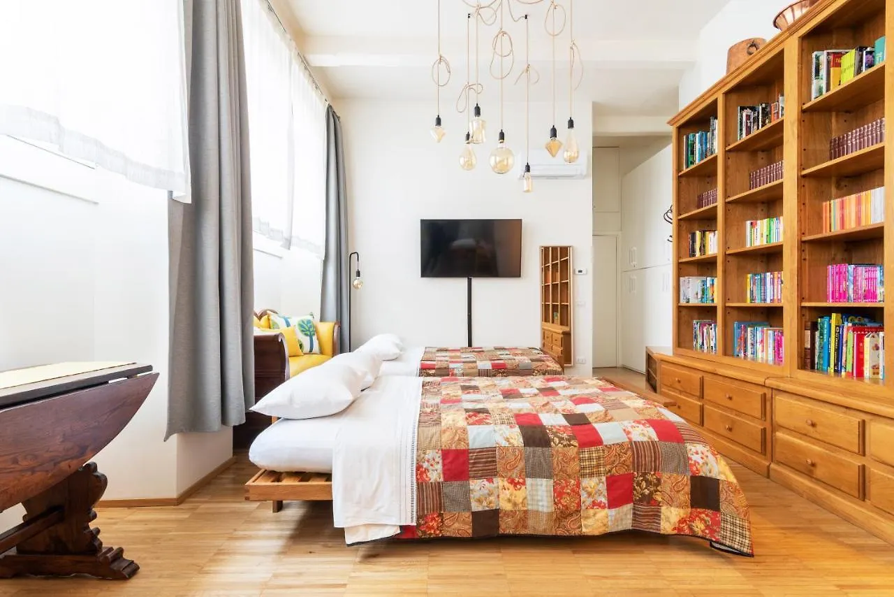 La Casa Colorata - Flats In Milan - Bocconi Apartamento