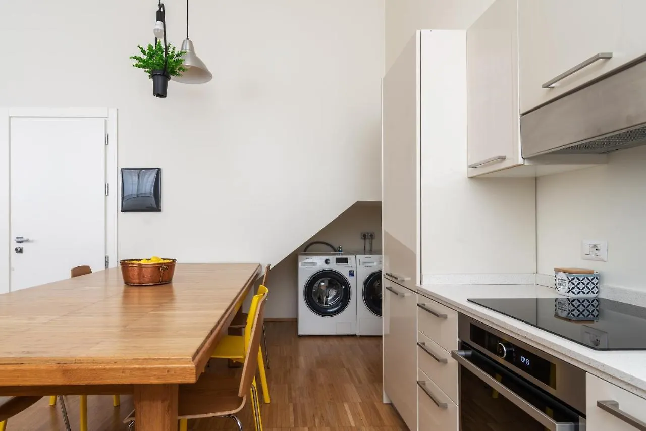 La Casa Colorata - Flats In Milan - Bocconi Apartment