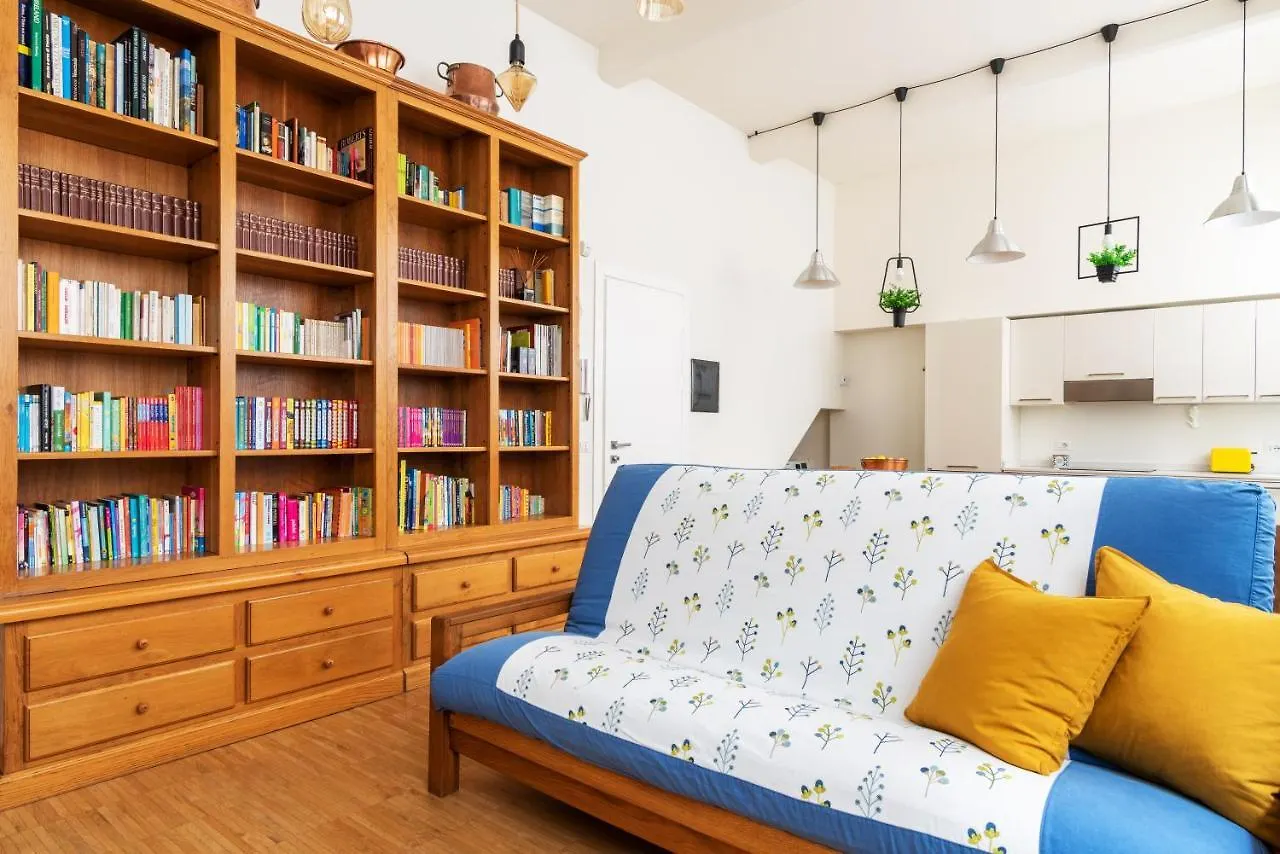 La Casa Colorata - Flats In Milan - Bocconi Apartment