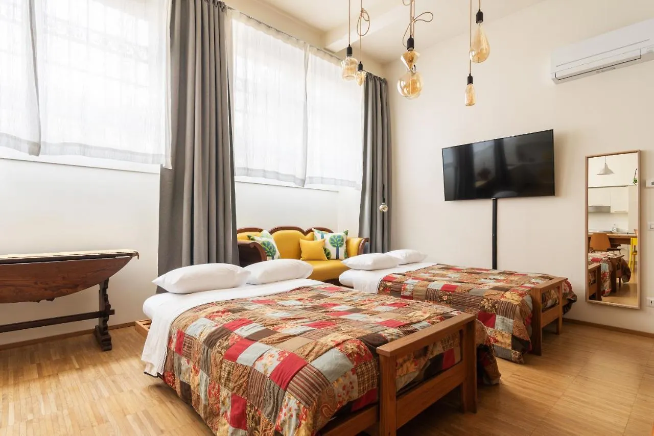 La Casa Colorata - Flats In Milan - Bocconi Appartement
