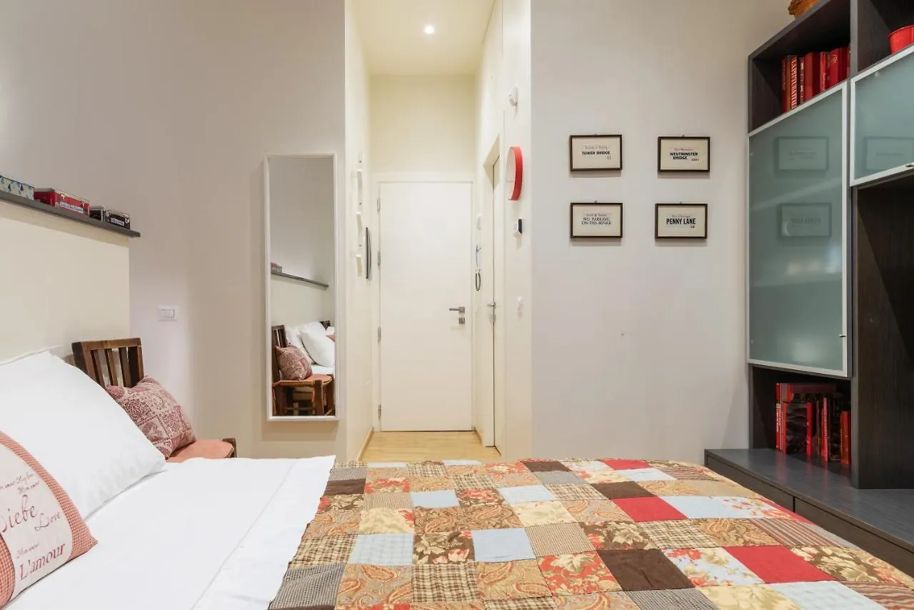 La Casa Colorata - Flats In Milan - Bocconi Appartement